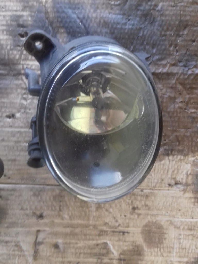 фото №1, Противотуманная фара правый audi a4 b8