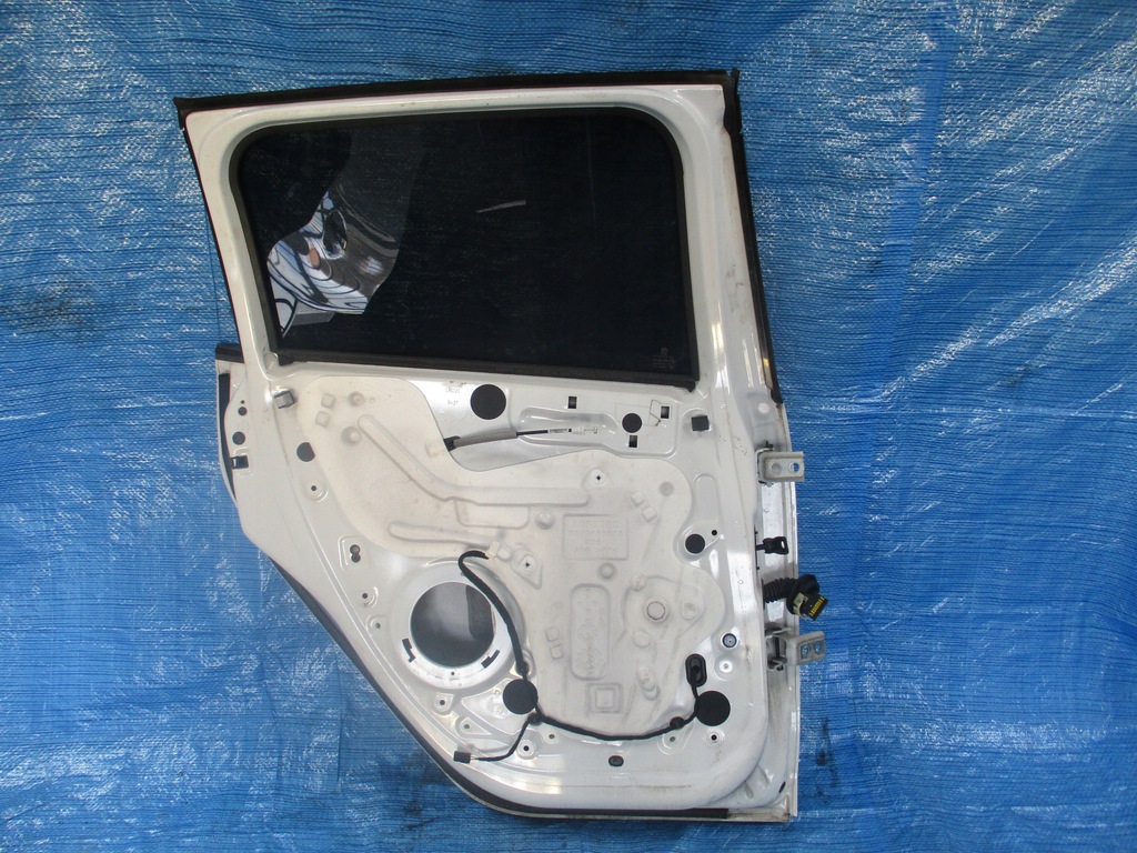 фото №8, Дверь левая задние задняя peugeot 2008 i 16-19 цвет kwe