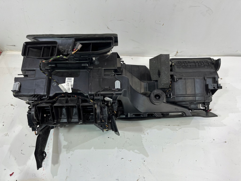 фото №1, Отопитель audi a7 c7 4g1820005k cała !