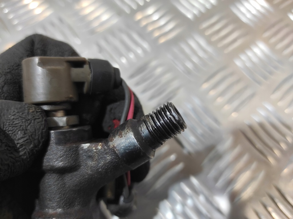 фото №9, Форсунка инжектор lexus is 220 d 2.2 d 177 km 23670-26020 denso 11k10740