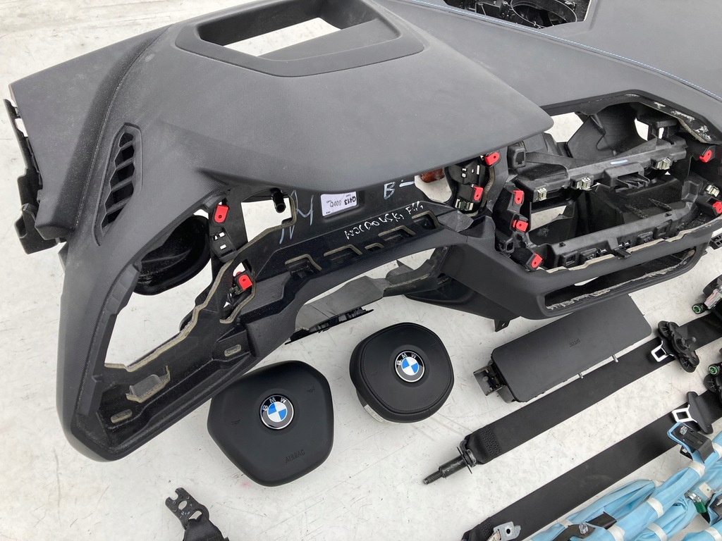 фото №6, Bmw 1 f40 f44 hud панель приладів панель приладів консоль подушки безпеки ремені