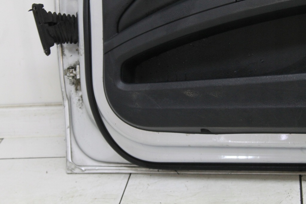 фото №12, Дверь правое правый перед передние skoda superb ii 2008r- 9156 - код лакокрасочного покрытия