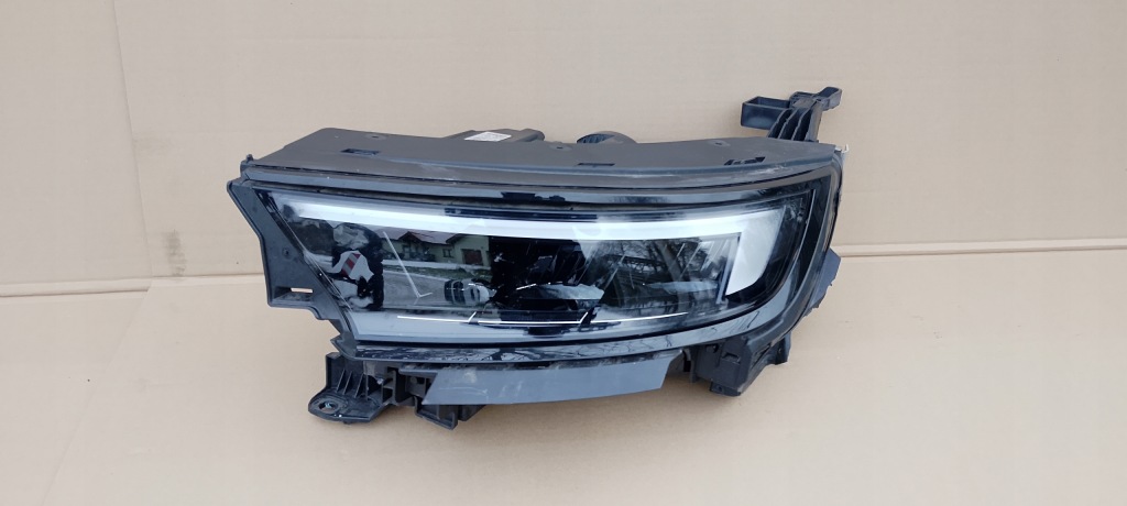 фото №1, Лампа перед передня ліва opel mokka ii 2 b 20- lux led matrix 9847939680