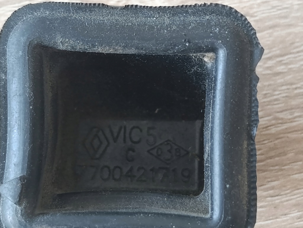 фото №4, Заглушка отверстие дверь правый перед renault thalia 7700421719 оригинал