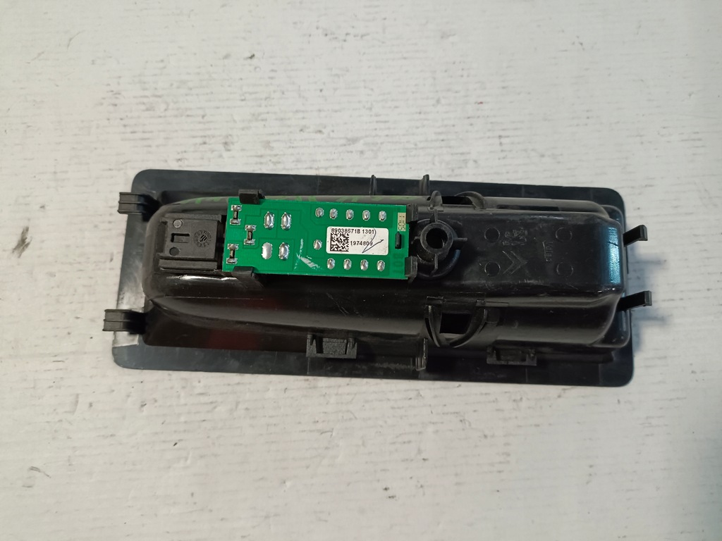 фото №7, Citroen c4 разъём зарядное устройство фонарики багажника 9685614080