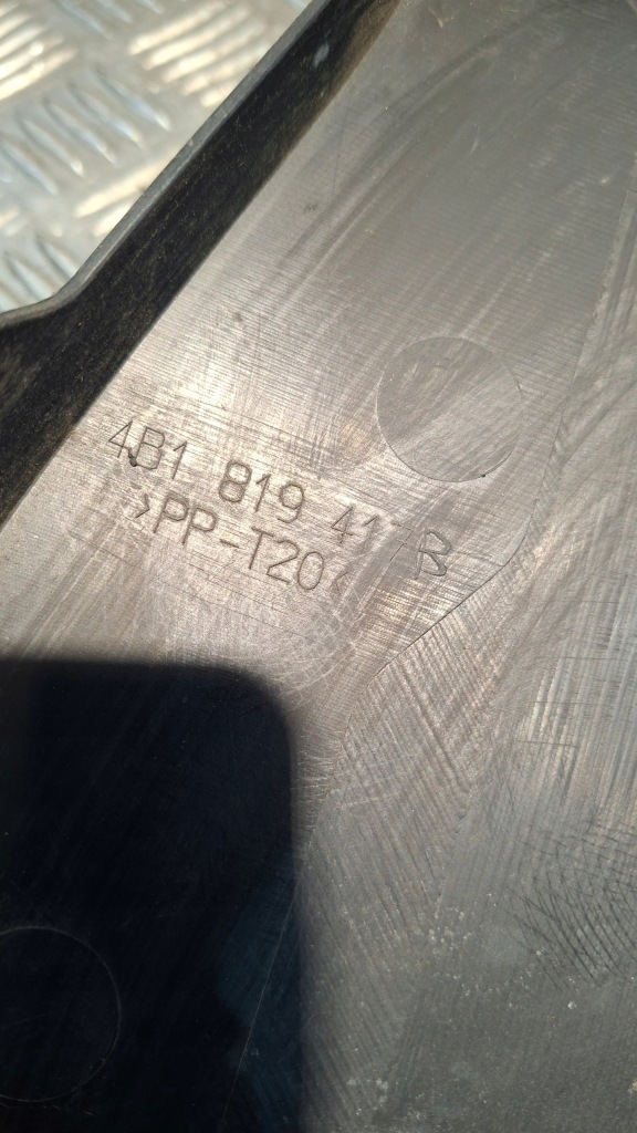 Купити Жабо audi a6 c5