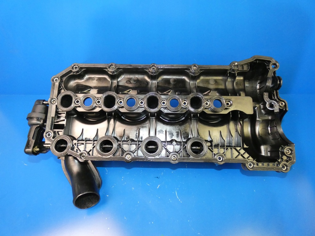 фото №3, Range rover sport l320 l322 3.6 td кришка клапанів