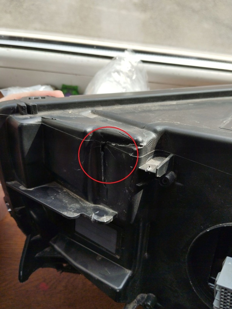 фото №6, Volvo xc40 лампа права mid led 32342525