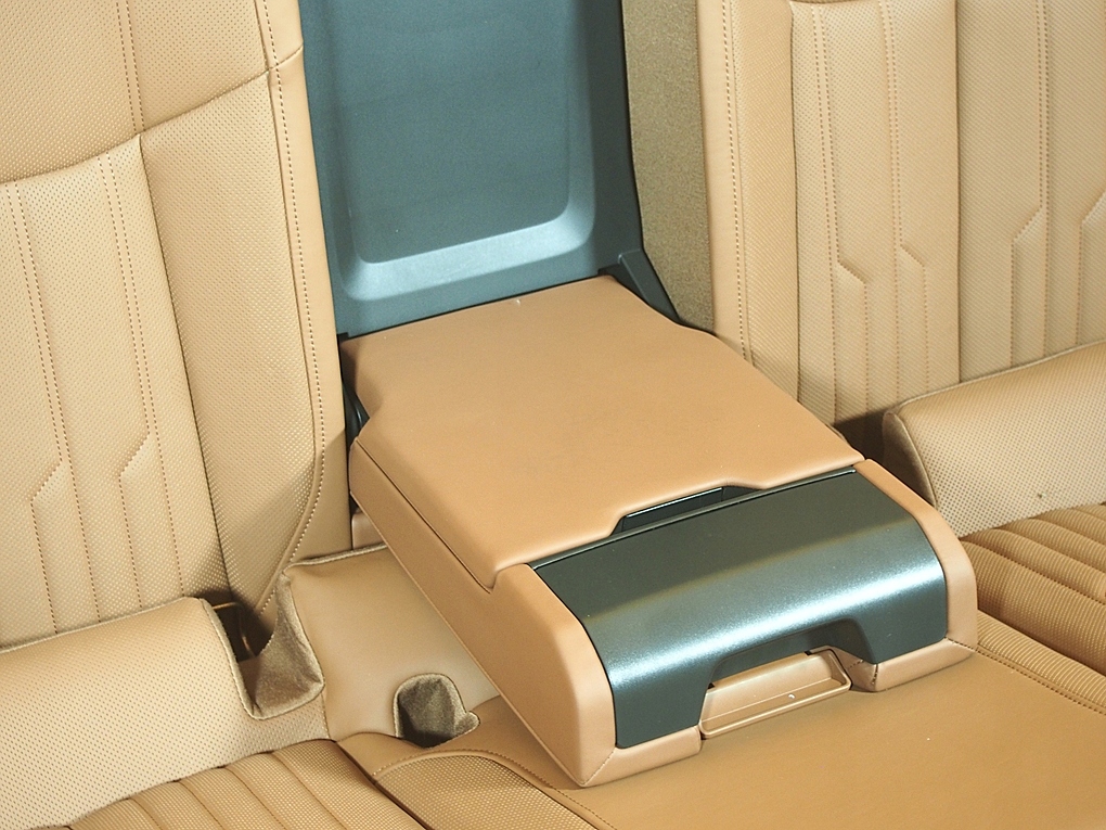 фото №9, Audi e-tron 55 4ke 25km сиденья заднее сиденье valcona обшивки вентиляция массаж bang