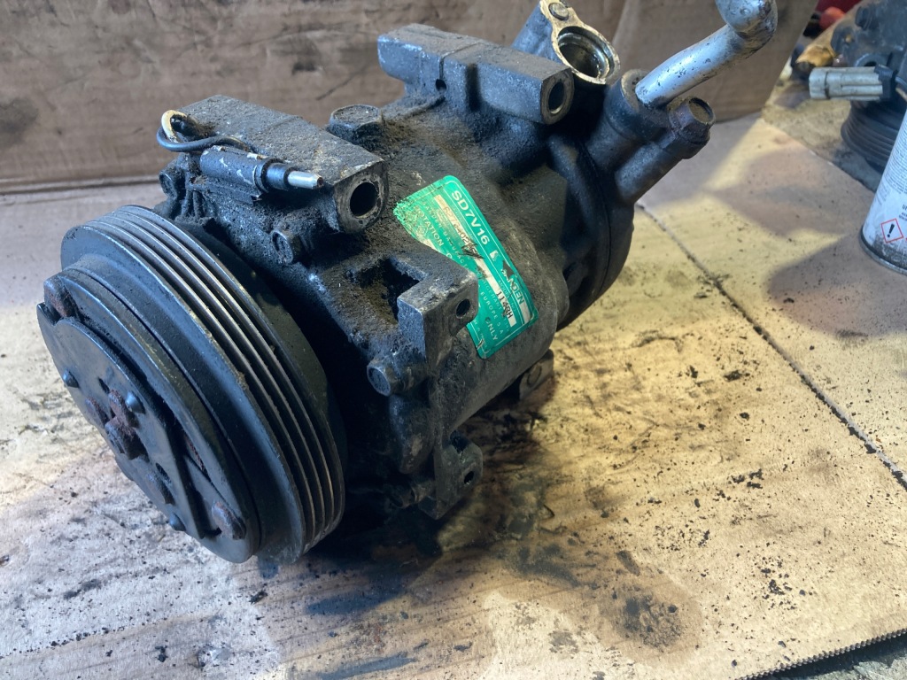 фото №1, Renault clio ii kangoo компрессор кондиционера 7700875357 1148h