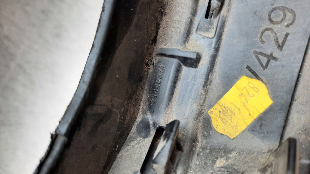 фото №9, Молдинг накладка бампера лівий задня 31448246 volvo s60 v60 cc