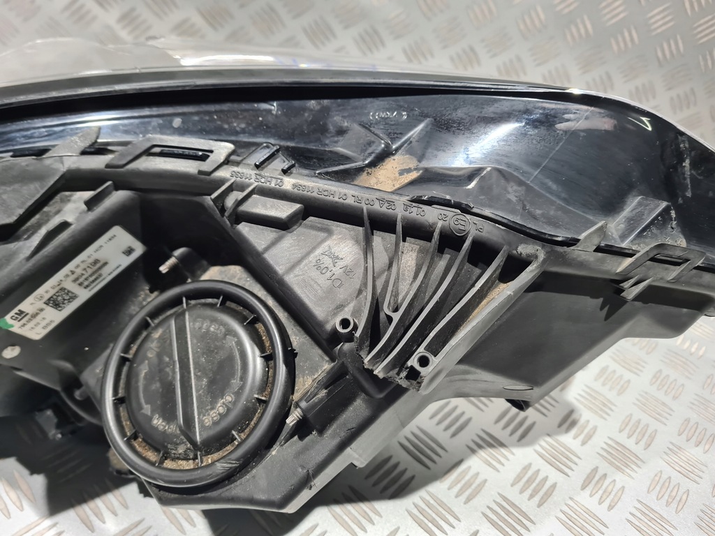 фото №8, Лампа левая передняя opel astra k europa