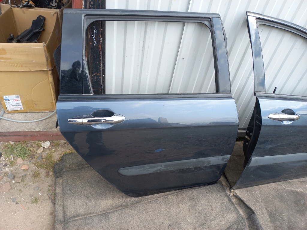 фото №1, Honda accord combi vii 7 двері праве задня