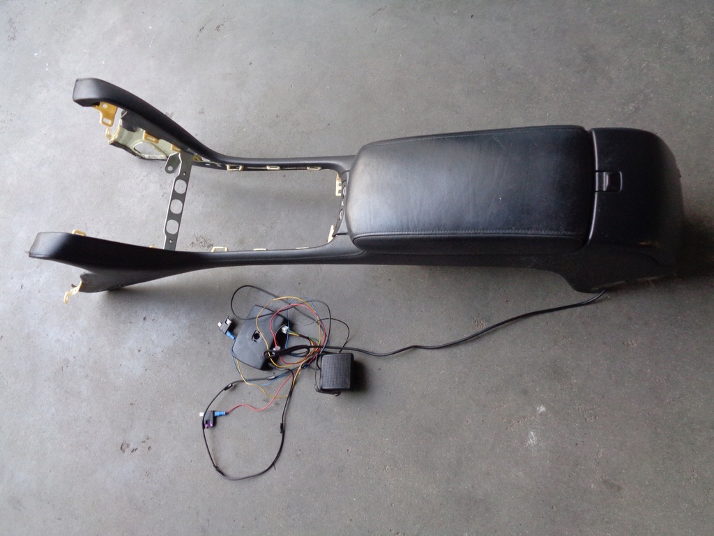 фото №1, Подлокотник lexus sc ii