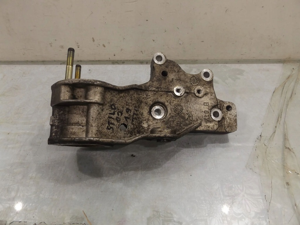 фото №1, Stilo 1,9 jtd кронштейн двигателя