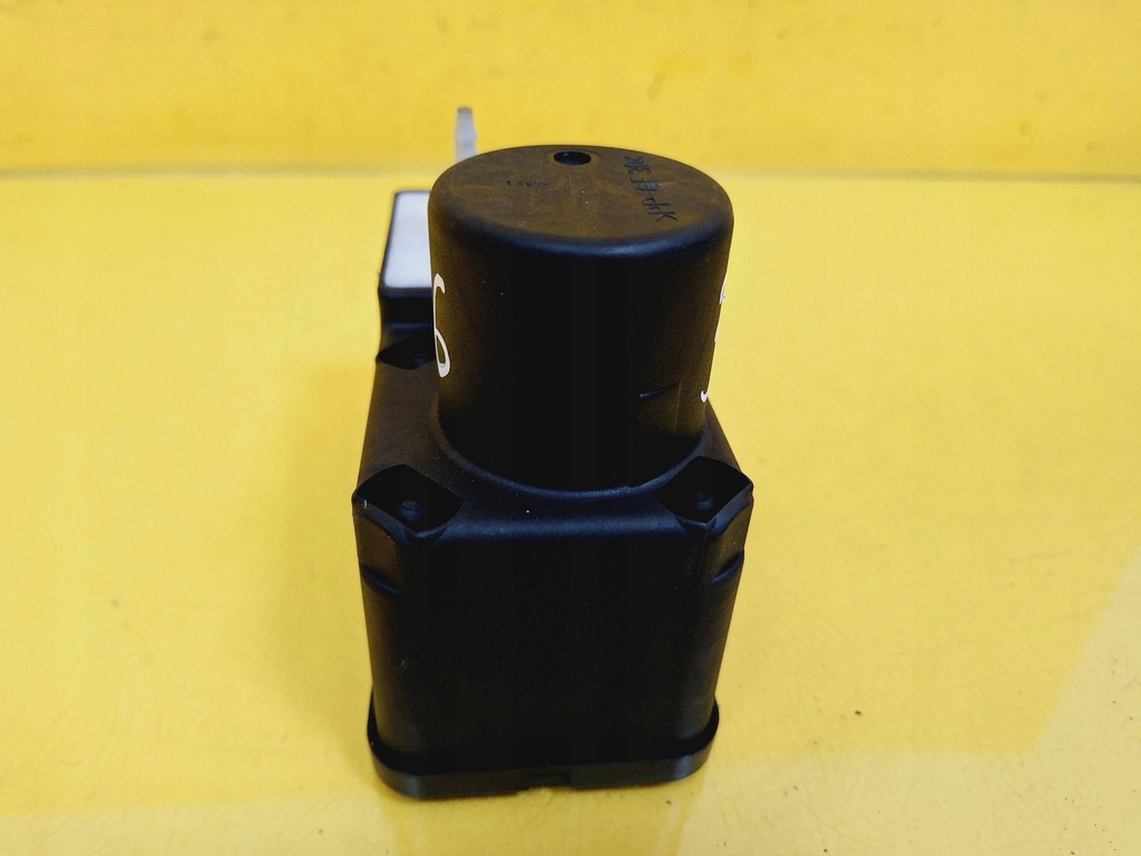 фото №5, Помпа замка центрального 1h0962257g volkswagen vw passat b4 nr36