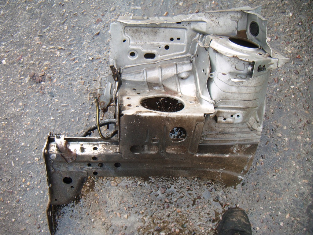 фото №2, Renault koleos 1 i 07- 2.0dci 4x4 четверть подкрылок лонжерон правая перед