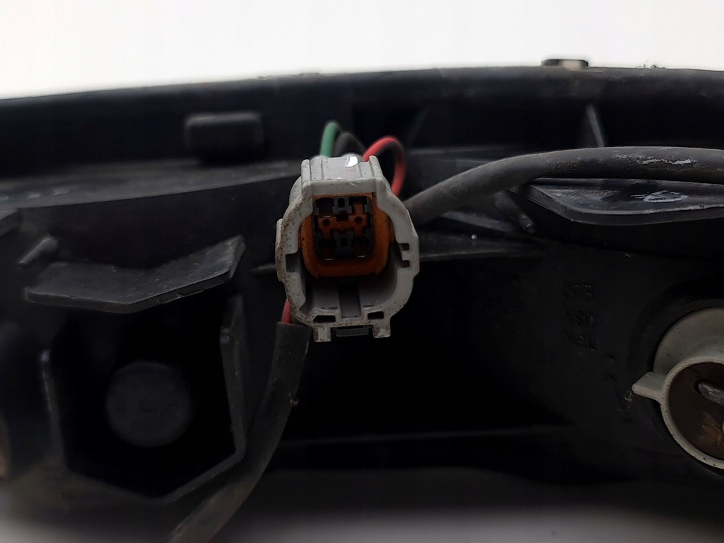 фото №8, Nissan 350z 2004 лампа заднього виду