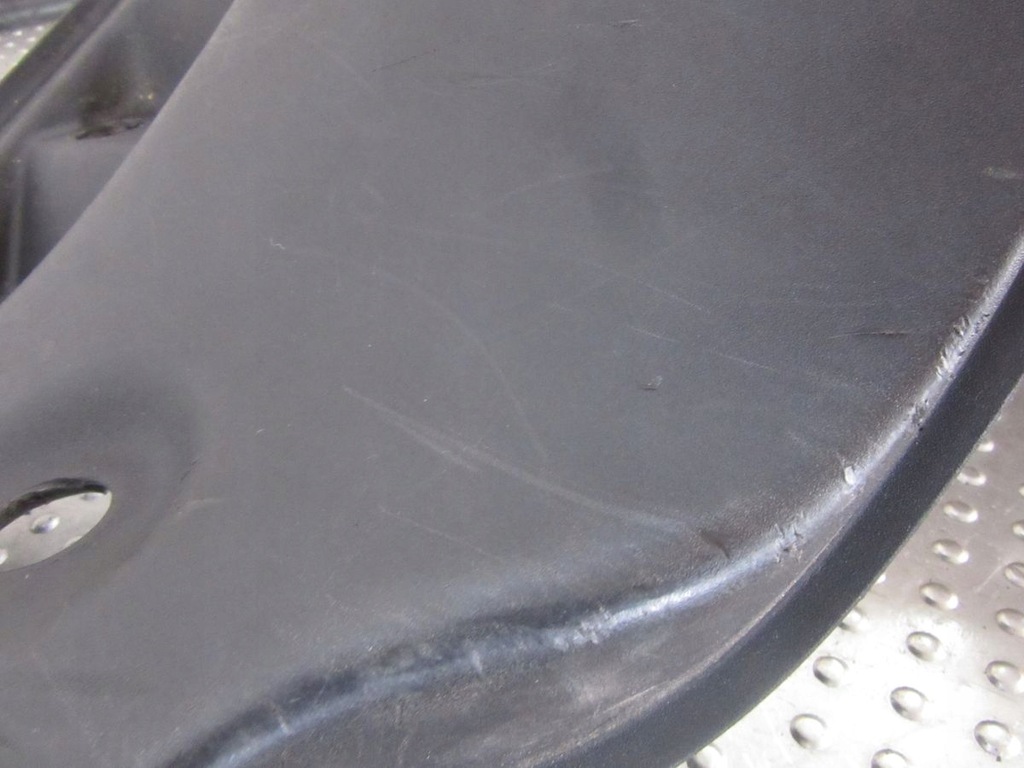 фото №6, Chevrolet camaro 2010 обшивка защита крышки багажника