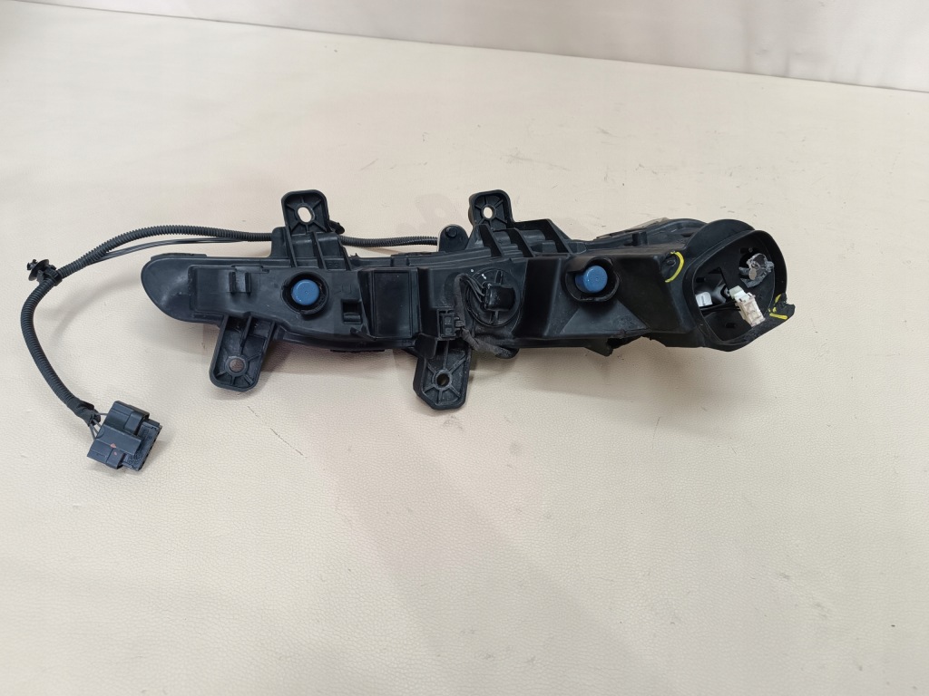 Peugeot 208 2 2019+ led drl правый оригинал 90128981 с Разборки
