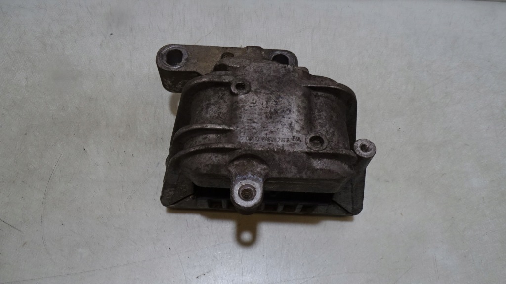 Купити Подушка двигуна права volkswagen golf 1.9