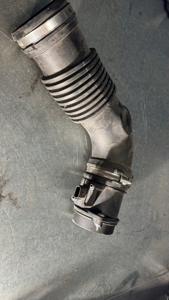 Купити Master 3 movano b патрубок труба шланг повітря витратомір 165763705r