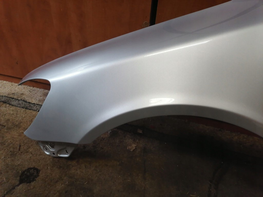 Крыло левый skoda octavia 2 рестайлинг  la7w Недорого