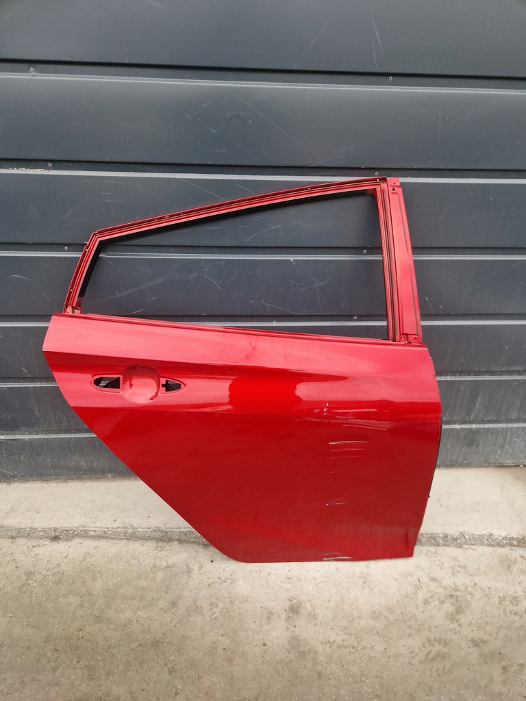 фото №1, Toyota prius iv дверь задняя правое