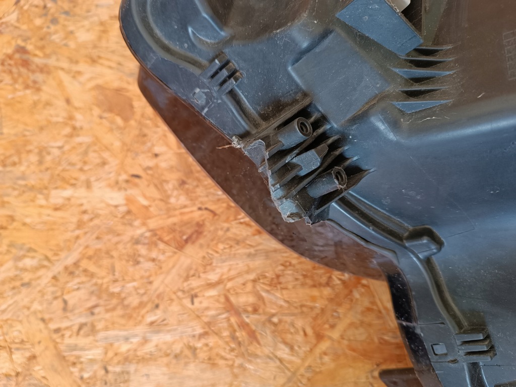 фото №16, Лампа правый перед eu led 260108478r renault megane iv 90060925