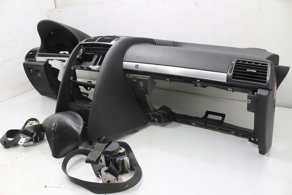 фото №7, Панель приладів консоль ремені подушки безпеки peugeot 407 coupe