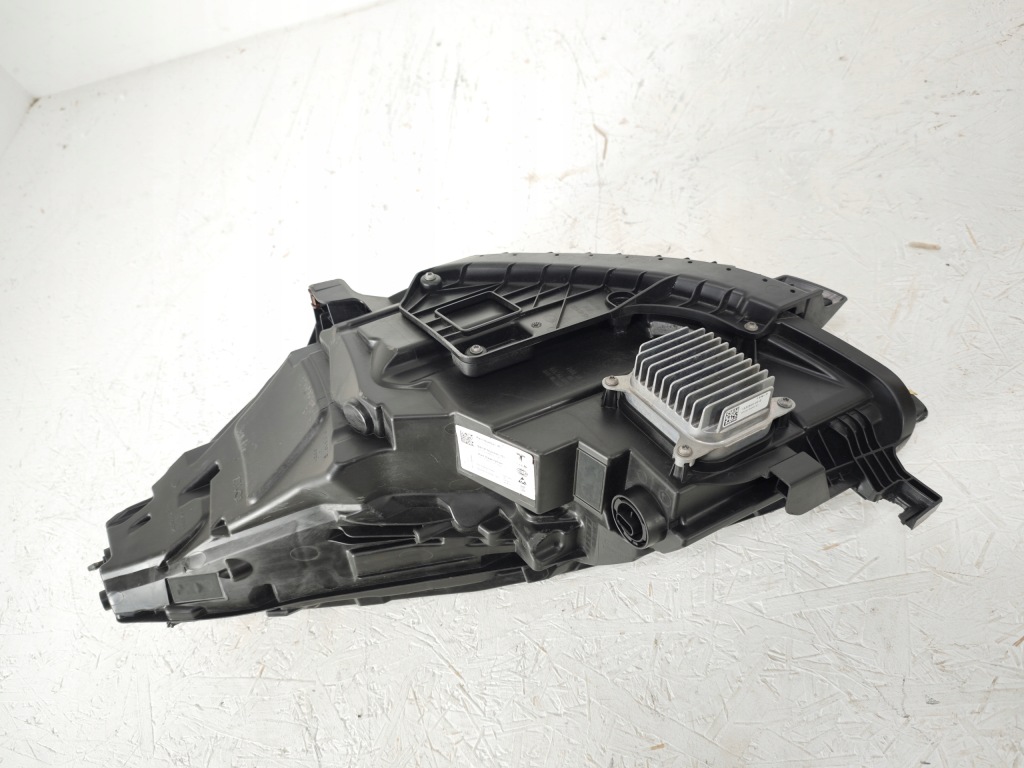 Tesla model 3 3 y рестайлінг  21- фара full led перед правий праві 1514953-00-d Київ