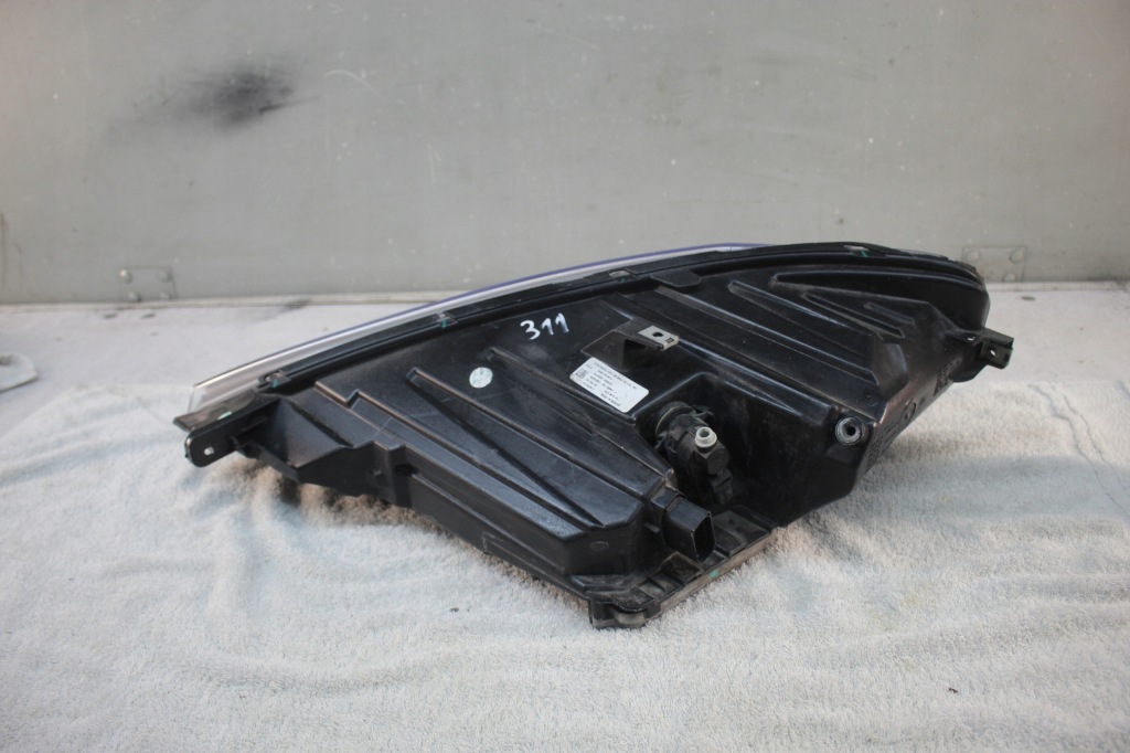 Фара правый  перед full led tesla model s 105817000b Доставка
