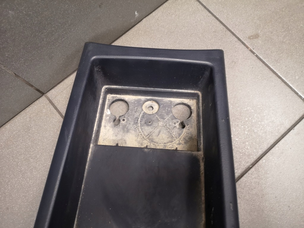 фото №6, Корпус тунель середнього audi a6 c6 4f0863244c