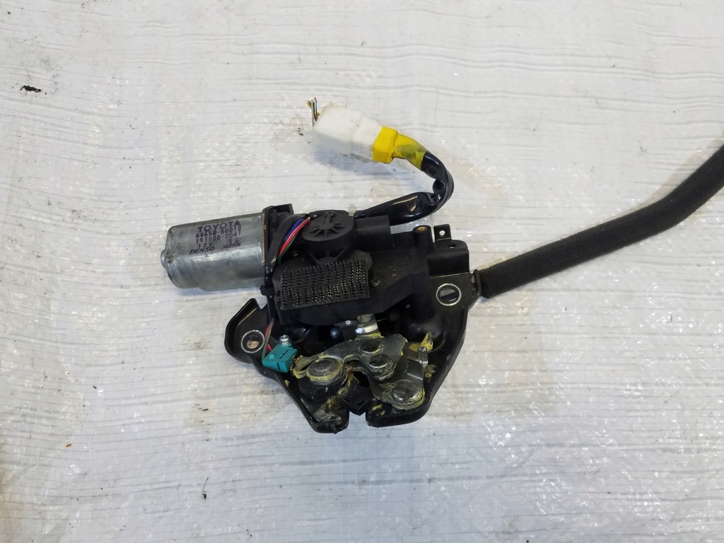 фото №1, Замок кришки багажника задня lexus gs iii