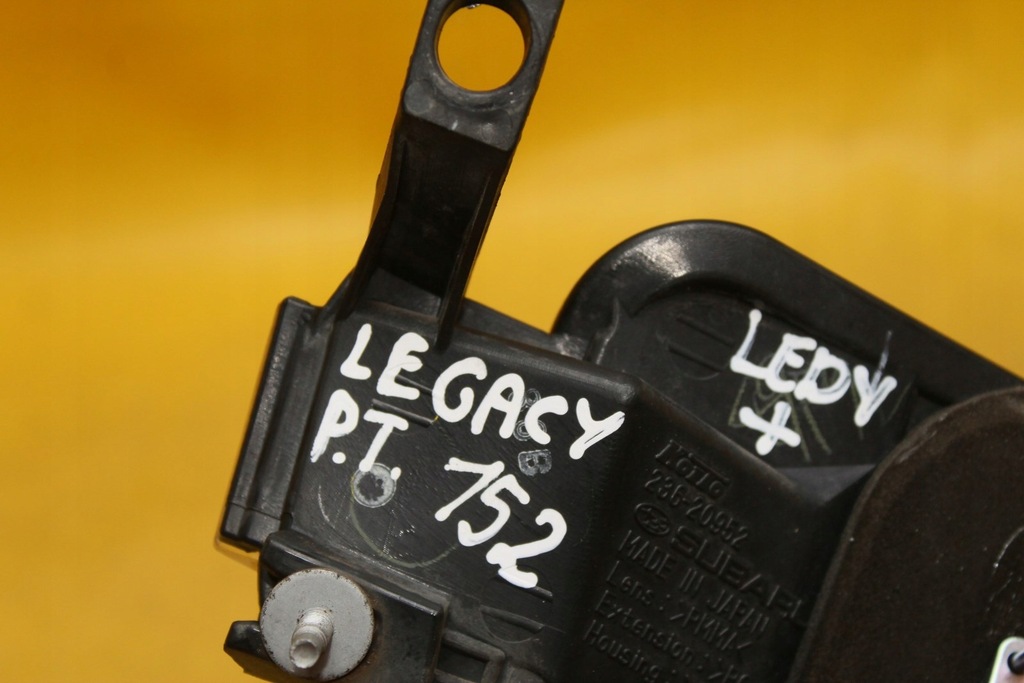 фото №8, Поворотник правий задня legacy iv led