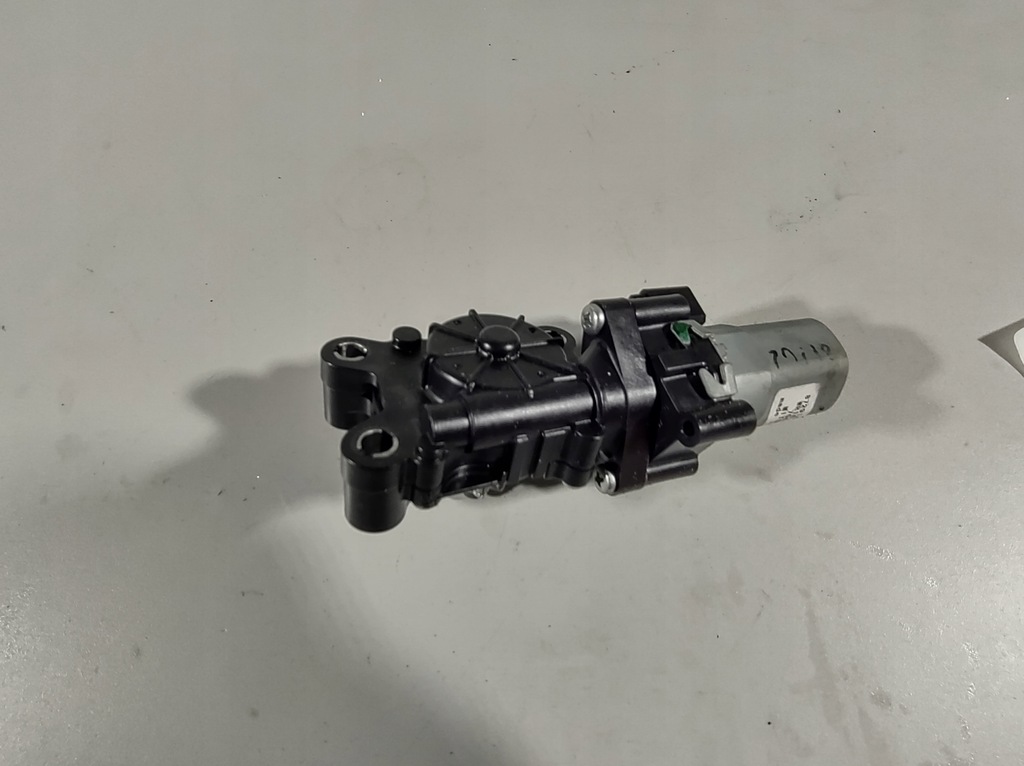 фото №9, Infiniti q50 13- моторчик сиденье