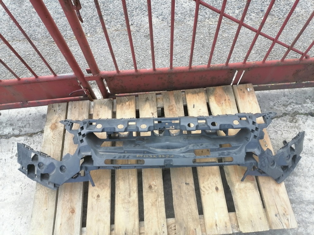 фото №1, Ford transit connect dt11-17k778-a кронштейн бампер