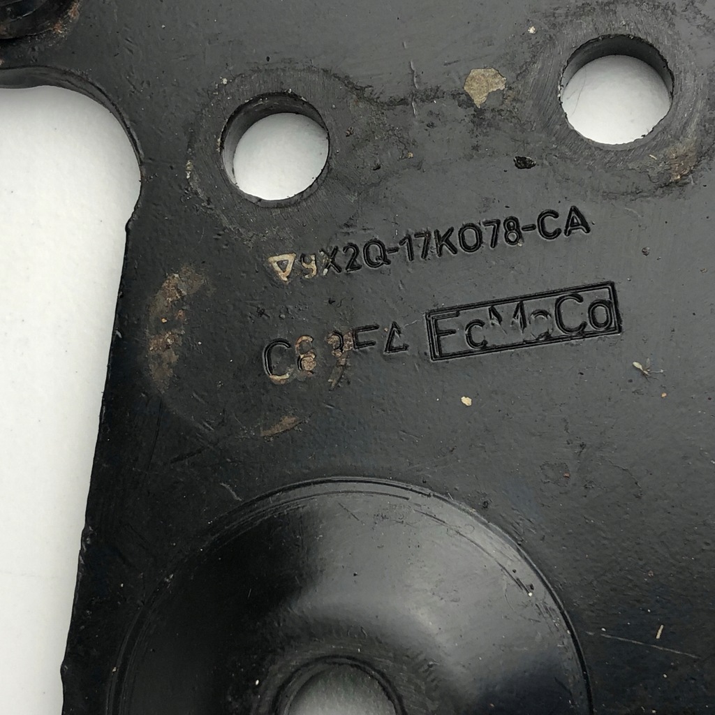 фото №8, Кронштейн кронштейн land rover 3.0 jaguar 3,0 xf xj 306dt