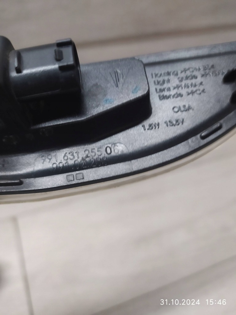 10432. boxster поворотник led правий 9916312556 в Україні