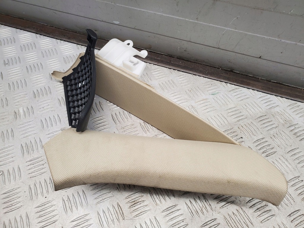 фото №7, Audi a4 s4 b9 8w 8w5867287c задня сторона ліва обшивка стійок