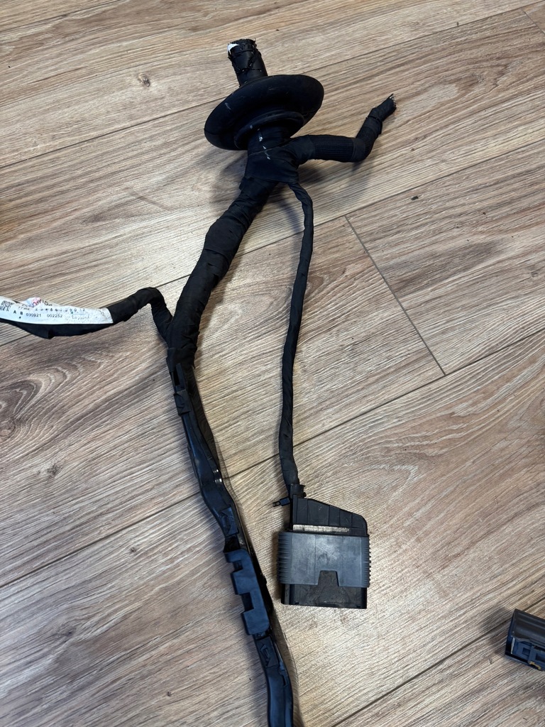 фото №12, Dodge challenger charger srt коробка na запобіжники проводка роз'єми 2015+