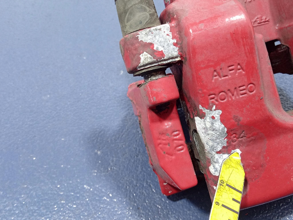 фото №10, Maserati levante супорт гальмівний задня правий задній 06700388370