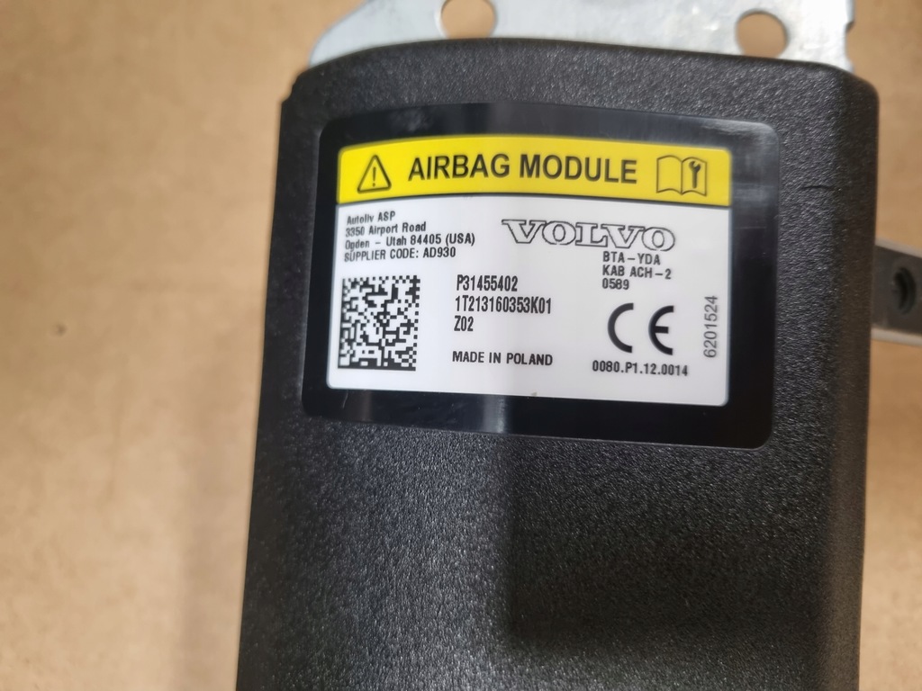 фото №9, Volvo c40 xc40 панель приладів консоль оригінал подушка безпеки водій пасажир колінний