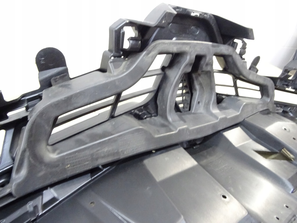 фото №10, Renault clio iv решётка радиатора бампера перед