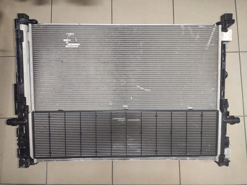 фото №1, Mercedes glc x254 c254 2021- комплект радиатор