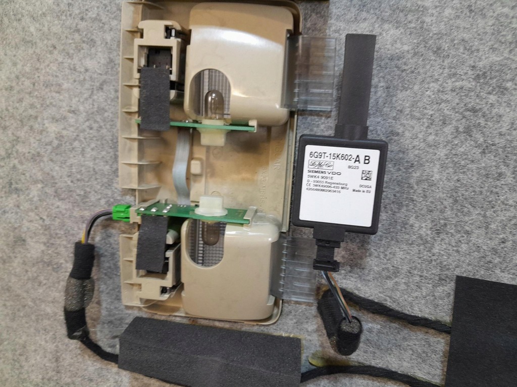 фото №13, Jaguar xf i x250 sedan потолок