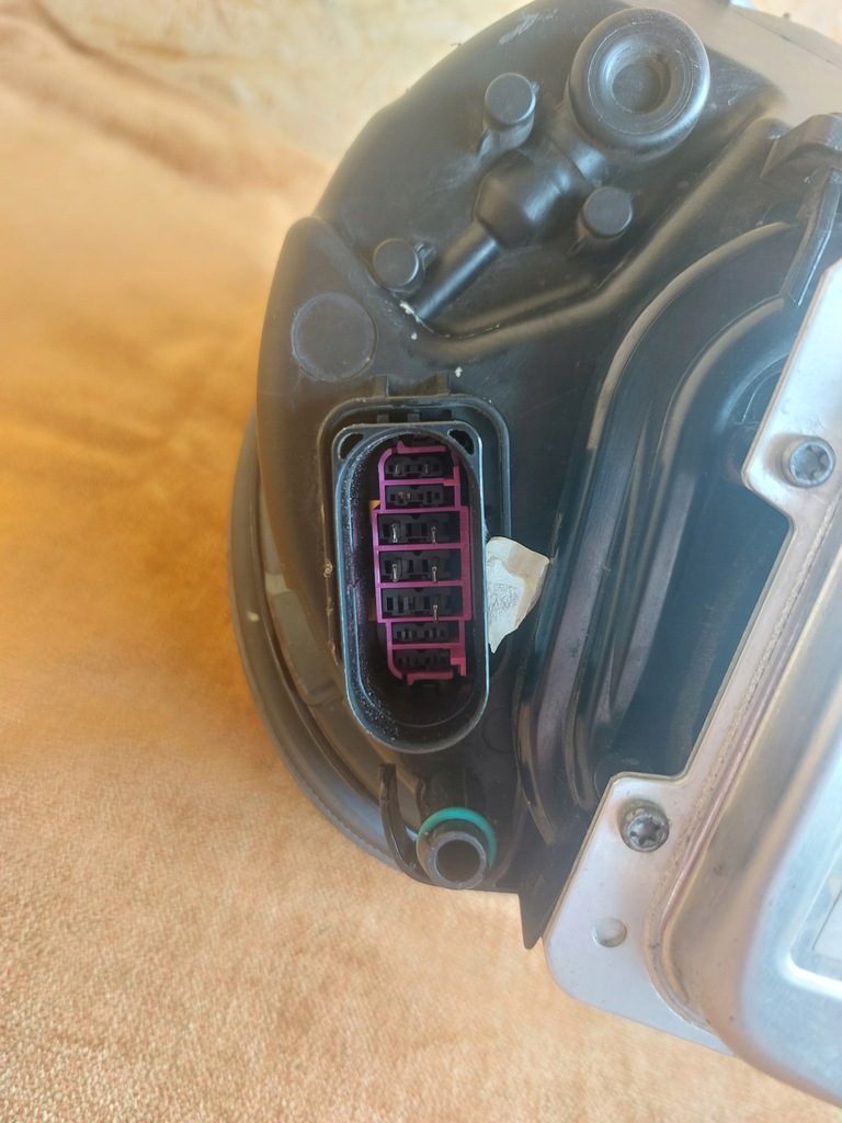 фото №9, Porsche panamera 970 ксенон лампа права 970631070 комплектна