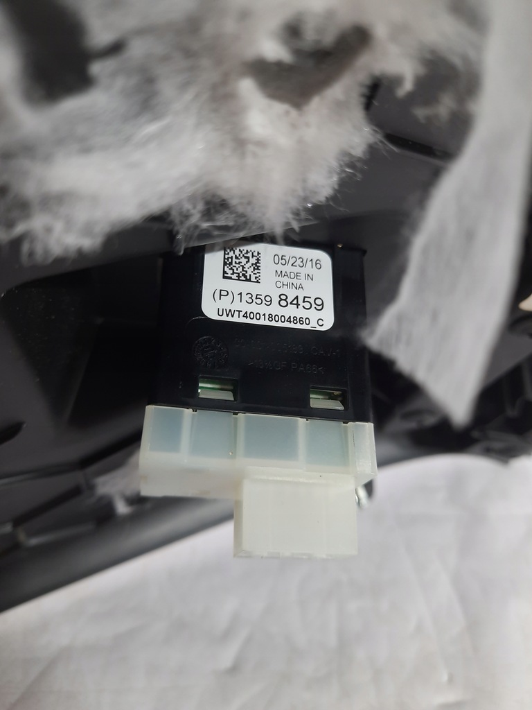 фото №9, Gmc acadia 12-16 консоль средняя port usb 23122678 usa