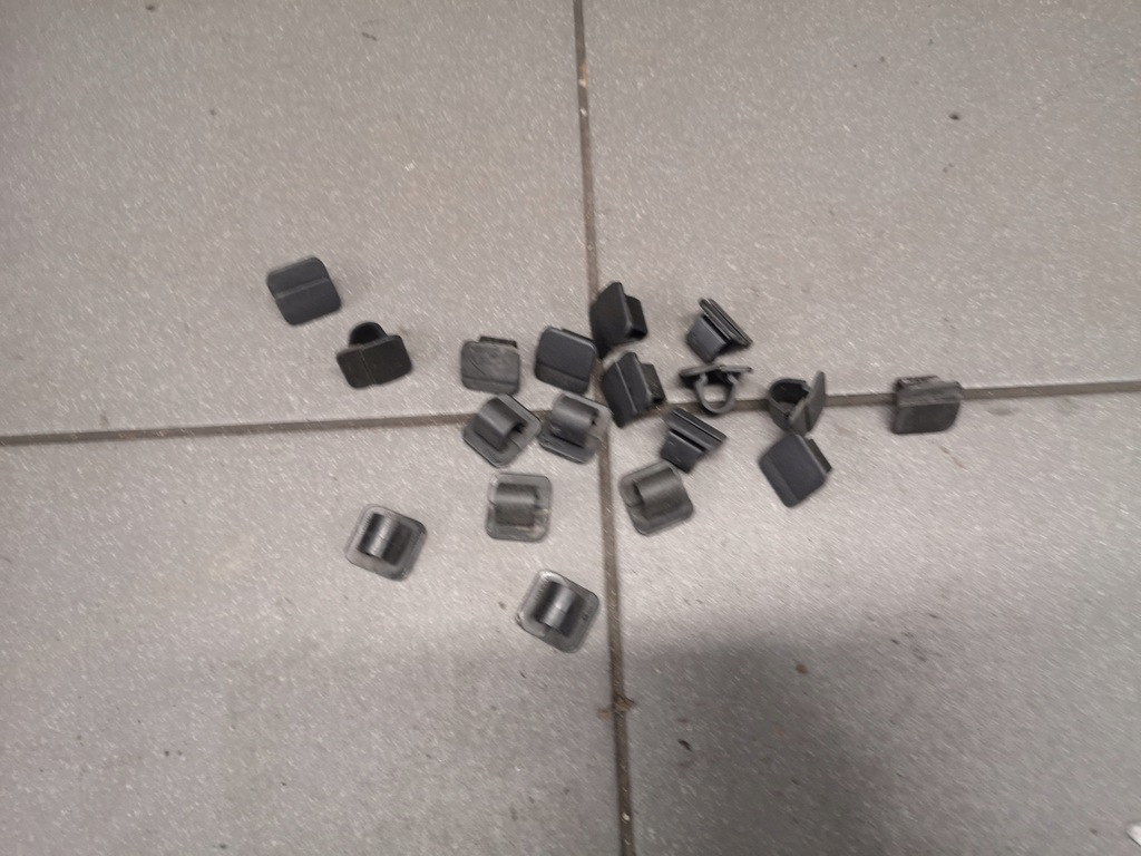 фото №8, Шумоизоляция капот audi a6 c6 4f0863825d