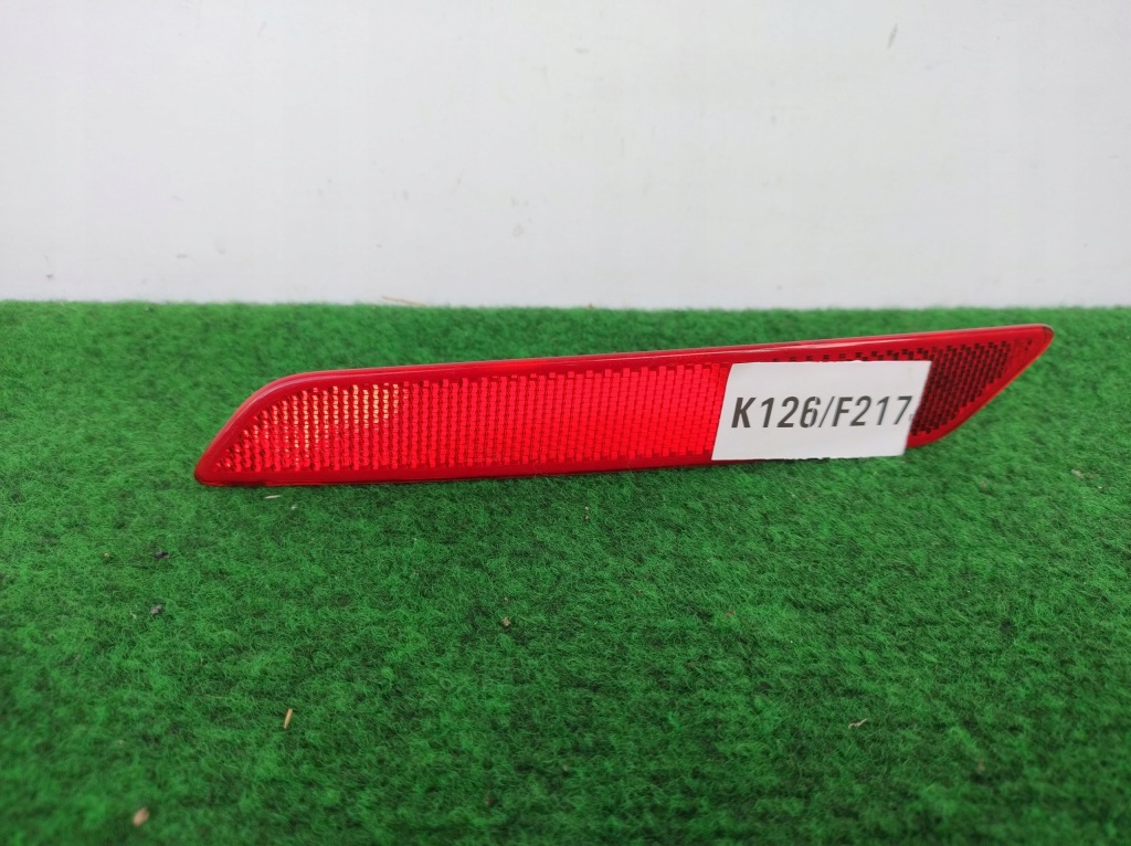 фото №1, Jaguar i-pace левый отражатель бампера задняя лампа отражающая оригинальная nowa